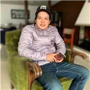 Profesor personalizado de deportes con experiencia en acondicionamiento físico, entrenamiento funcional y entrenamiento grupal en fútbol